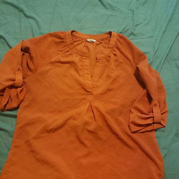 Top - Picture 2 of 2